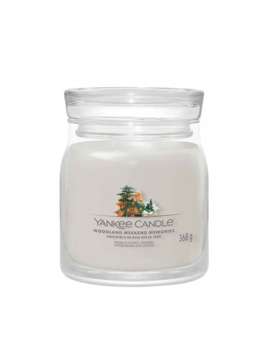 Yankee Candle Woodland Weekend Memories - signature candle medium