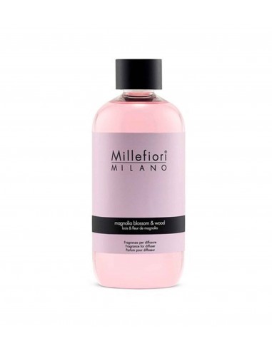 Millefiori Milano Magnolia Blossom & Wood - filling into the diffuser